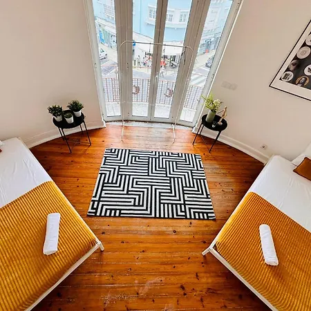 Hostel Luxury Rooms, Location For Tourists