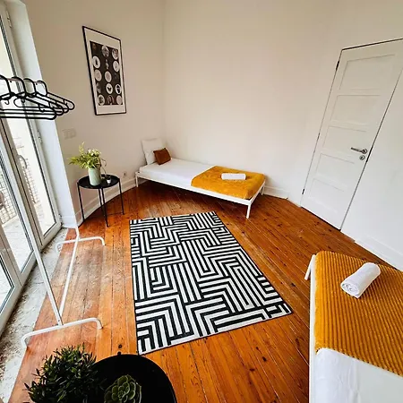 Luxury Rooms, Location For Tourists Hostel