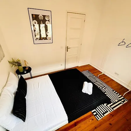 Luxury Rooms, Location For Tourists