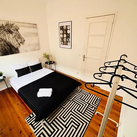 Hostel Luxury Rooms, Location For Tourists Lizbona