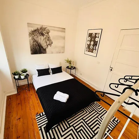 Hostel Luxury Rooms, Location For Tourists Lizbona