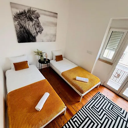 Hostel Luxury Rooms, Location For Tourists