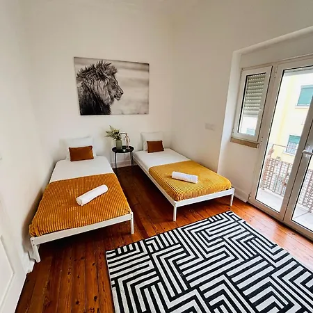 Luxury Rooms, Location For Tourists Hostel *